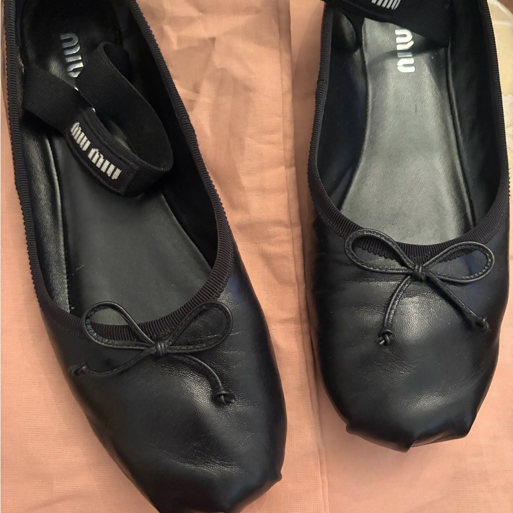 ✅SOLD ✅Miu Miu Black Leather Flats ✅ SOLD ✅